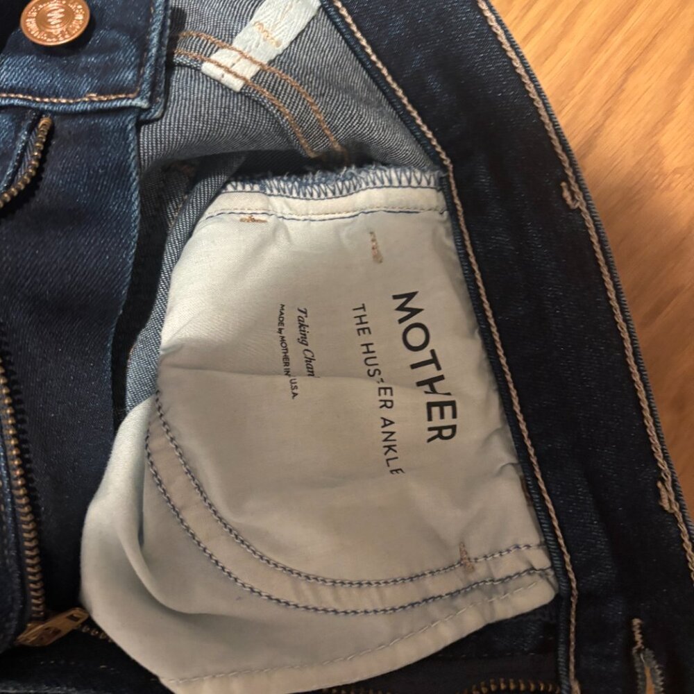 NEW MOTHER jeans! The Hustler Ankle in Taking Chances - Picture 4 of 9